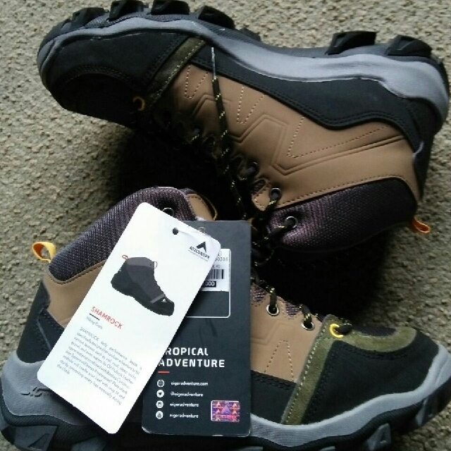 Sepatu Eiger Original Serba Serbi Others Di Carousell