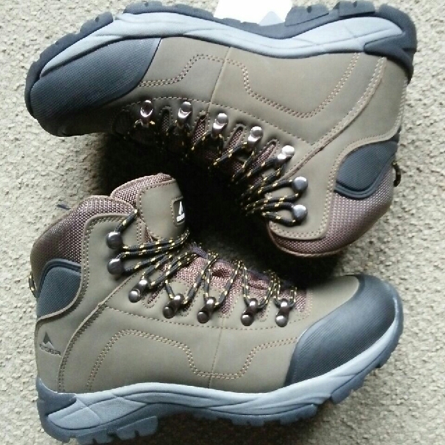 Sepatu Eiger Original Serba Serbi Others Di Carousell