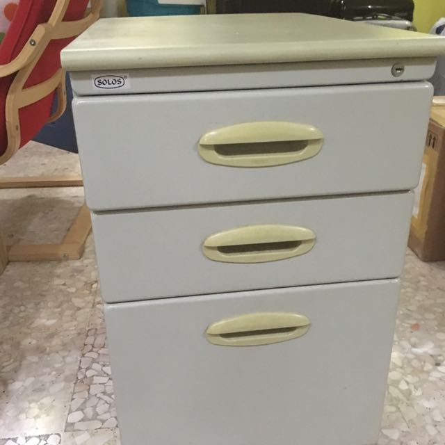 Used metal drawers, Furniture & Home Living, Furniture, Shelves
