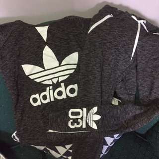 Addidas Set Size Small