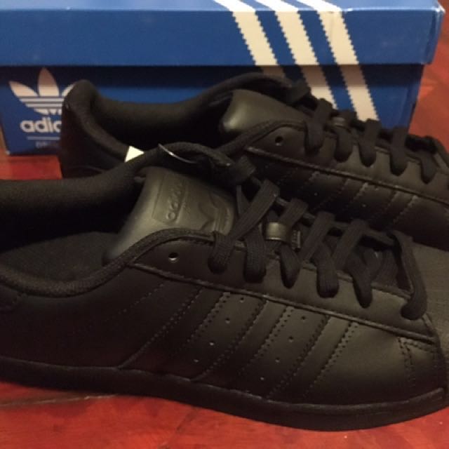 superstar triple black