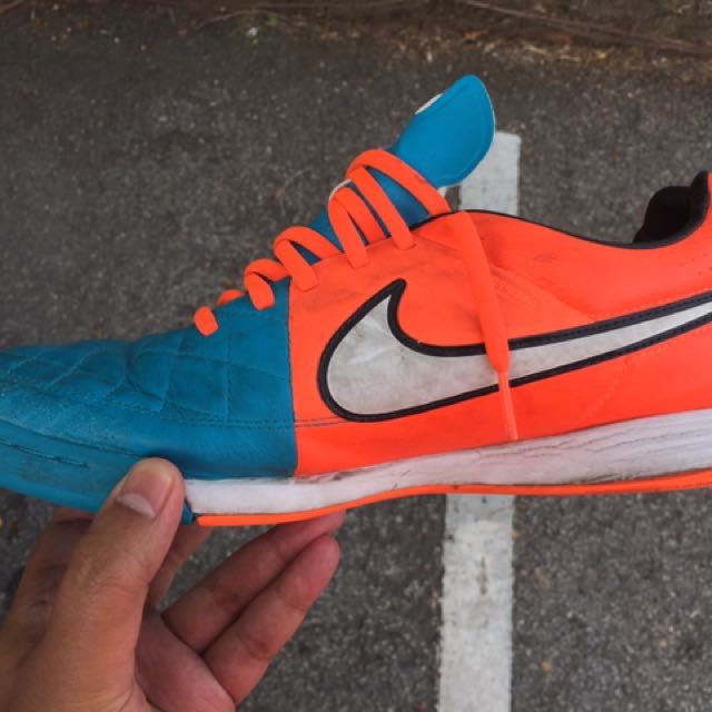 Nike Tiempo IC, Sports Equipment, Sports & Games, Racket & Ball Sports on Carousell