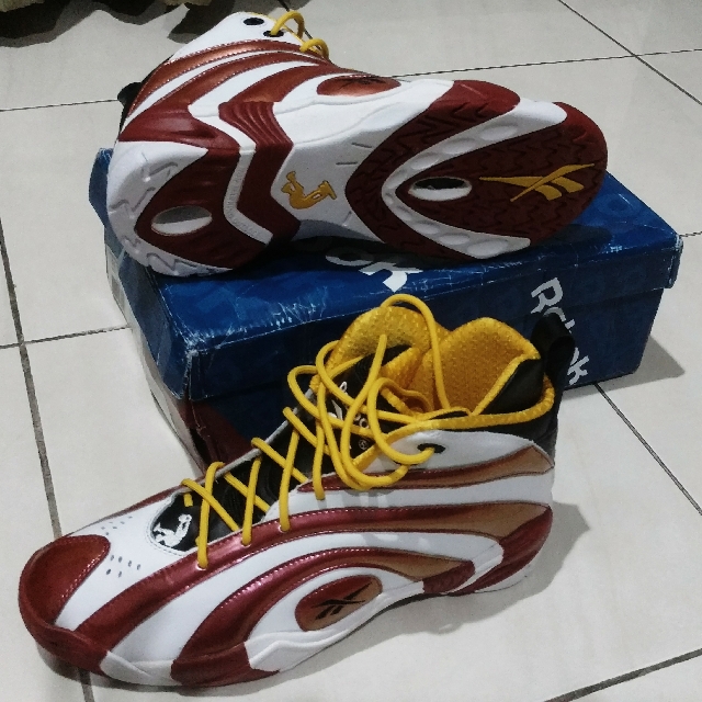 sepatu basket reebok original