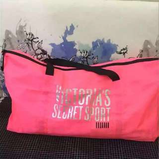 Pink Victoria's secret sport bag