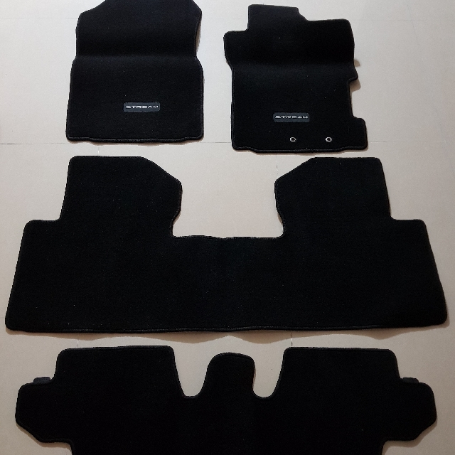 Honda stream hotsell car mats