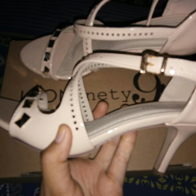 Sepatu Wanita Merk Icon Ninety9 Fesyen Wanita Sepatu Di Carousell