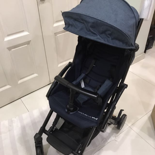 100New Korea Tavo Amber Cabin Size Compact Stroller, Babies & Kids