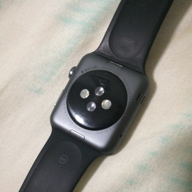 Apple watch hotsell 2nd hand price