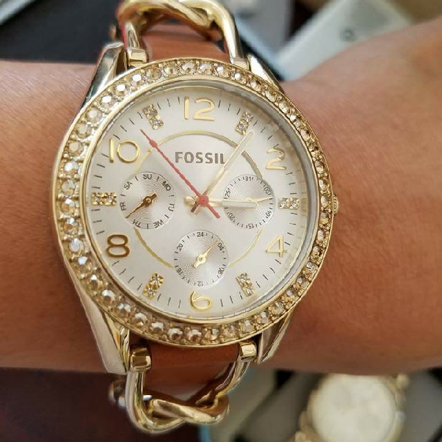 Authentic FOSSIL Women s Watch ES3723 Genuine Leather 38mm Luxury Watches on Carousell