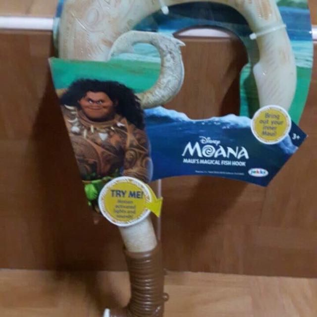 Moana's Maui Magical 20 Fish Hook (lights & sounds), Hobbies & Toys, Toys  & Games on Carousell