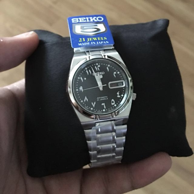 Limited Edition Seiko Arabic Numbers and Days, Men's Fashion, Watches &  Accessories, Watches on Carousell