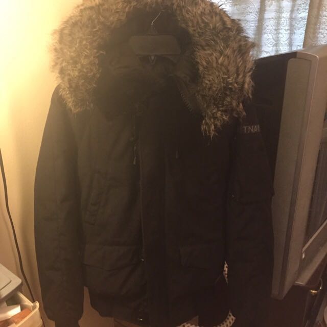 TNA Short Winter jacket Women s Fashion Clothes on Carousell
