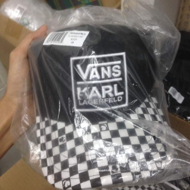 Vans karl on sale lagerfeld malaysia