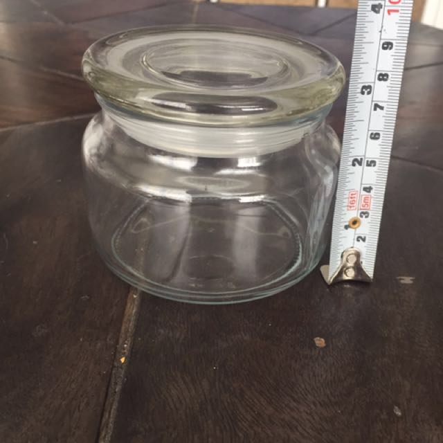 5 Glass Jars with rubber-sealed Lids (8 oz)