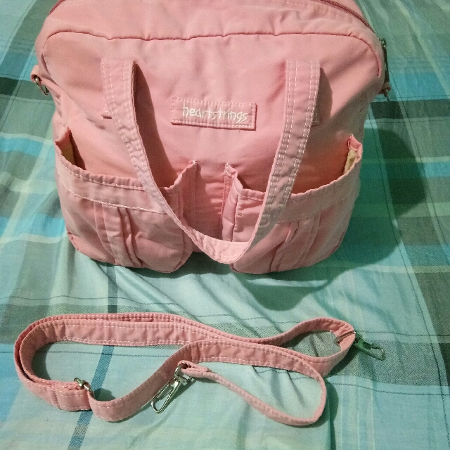 Heartstring qt sling bag