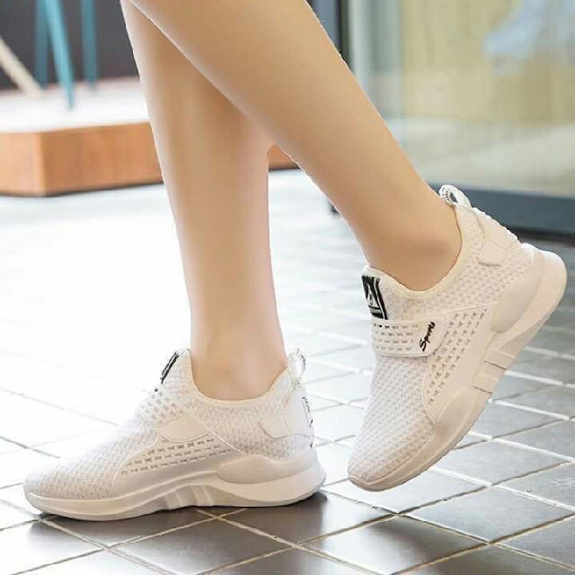 Branded rubber shoes for ladies shop