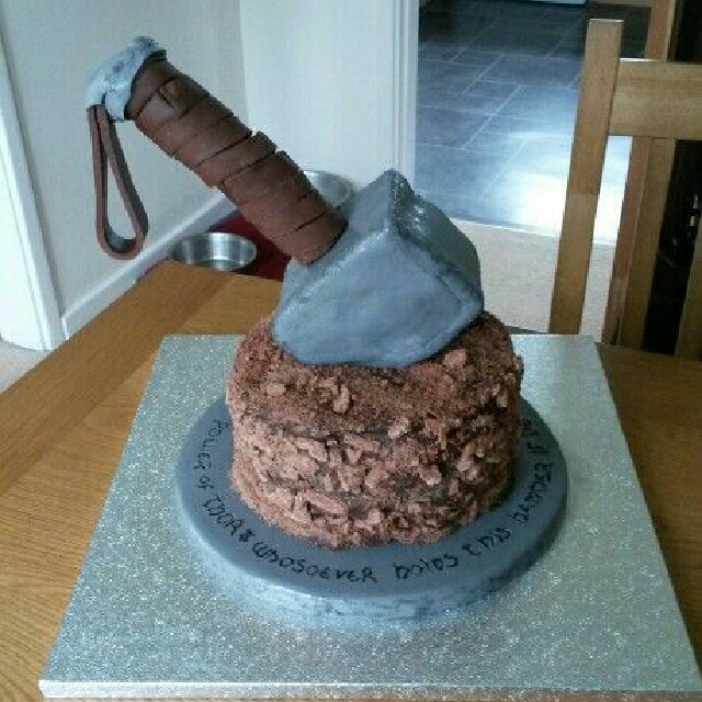 thor_cake_1504849087_f348fc01.jpg