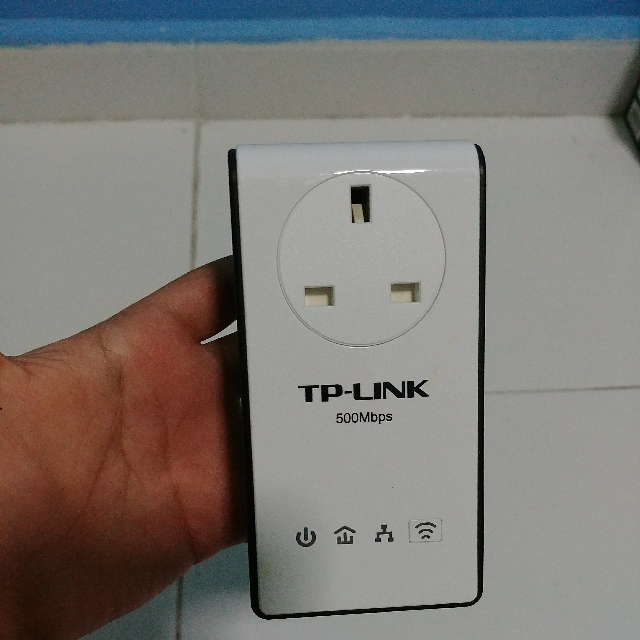 TPLINK POWERLINE WIFI ADAPTER, Mobile Phones & Gadgets, Mobile & Gadget