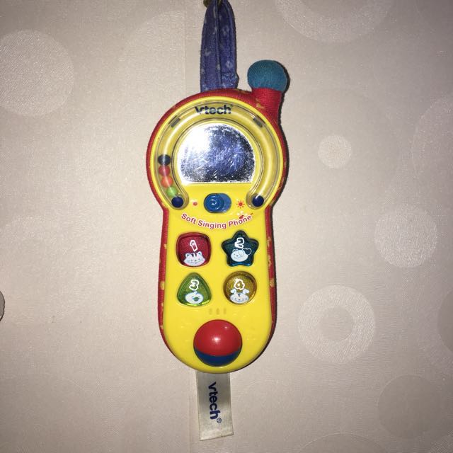 Vtech Baby Phone (Category: Infant Playtime) located in Las Pinas. Submitted by mileys2017 (Listing ID 122581472, Image 1). Description: Pre loved vtech baby phone Some scratches on the mirror part of the toy Music and sounds no longer operational.