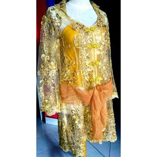 Kebaya Gold 😍