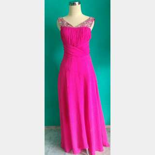 Gaun Pink 😍