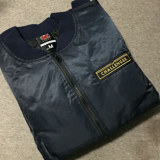 2016 CHALLENGER JACKET, Men's Fashion, Coats, Jackets and Outerwear on  Carousell