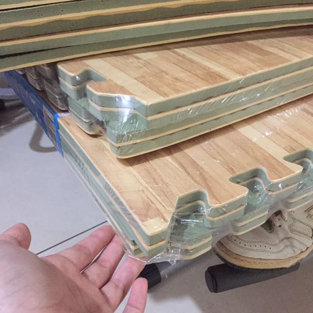 ACE HARDWARE foam wooden mat karpet bayi