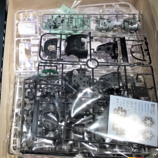 Bandai Star Wars StormTrooper 1/6 Scale Plastic Model Kit, 興趣及遊戲, 玩具 ...