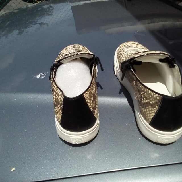 giuseppe zanotti snake sneakers
