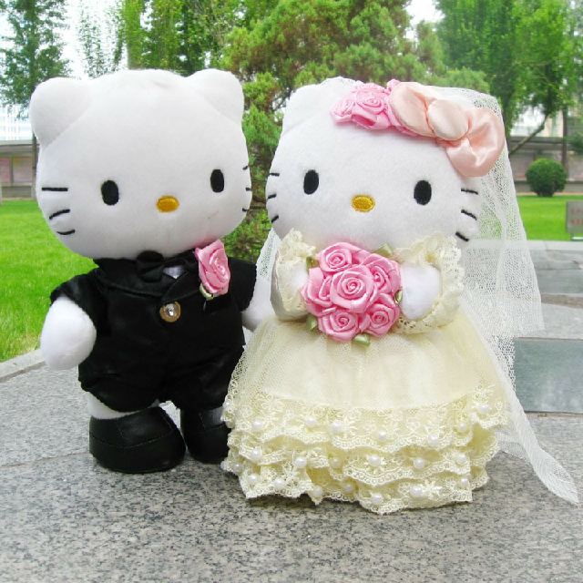 Hello kitty wedding doll sale