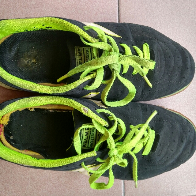 kasut futsal k