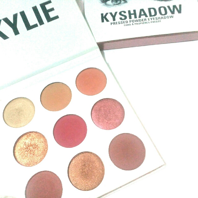Preloved Kyshadow Burgundy palette (Category: Makeup) located in Cebu City. Submitted by tevesella (Listing ID 126546616, Image 1). Description: Lightly used. Still with box. Selling because i want to buy something new. Low key blogger so i sell items after i blog them. The 2000 already includes the shipping fee.