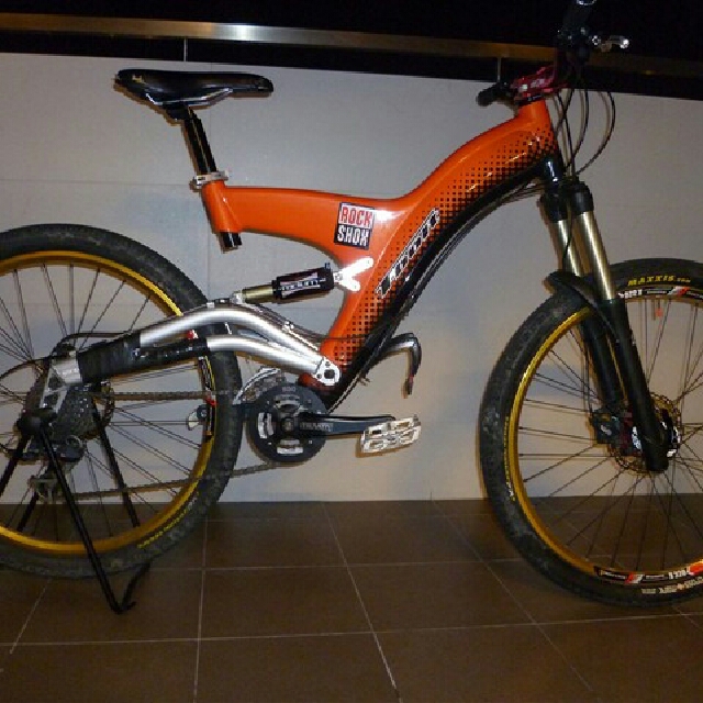 T bolt bicycle top