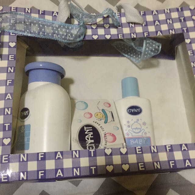 baby soap and powder