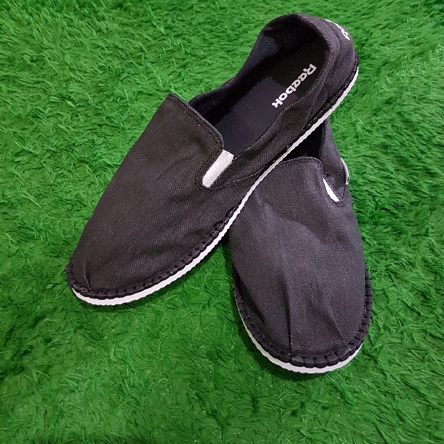Sepatu Reebok Original Viola Slip On Hitam