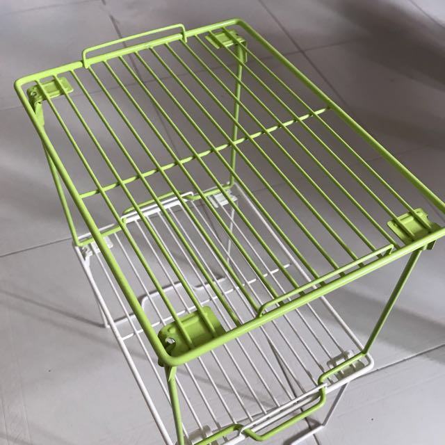 Stackable foldable kitchen accessories (Category: Other Kitchen Appliances) located in Singapore. Submitted by lyh (Listing ID 126512999, Image 2). Description: When stack it can be lock. (Picture 3) When not in use, it can be fold for easy keeping. (Picture 4) 1.50 each Useful for kitchen and toilet I left with 2 green and 1 white (Take all 3 at $4) .
