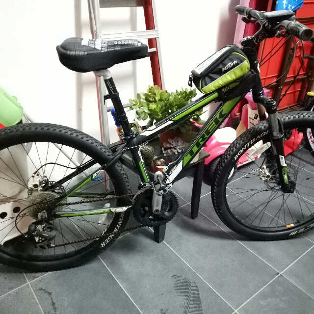 Trek 13.5 shop mountain bike