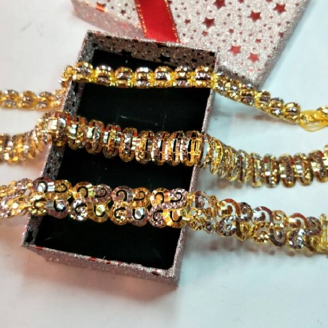 Assalamualaikum Dan Salam Sejahtera Anda Mencari Rantai Gelang Emas Dengan Harga Yang Berpatutan Hotline 0134387180 Hari Ini Harga Rm185 Pergram Ready Stock Only Women S Fashion Jewellery On Carousell