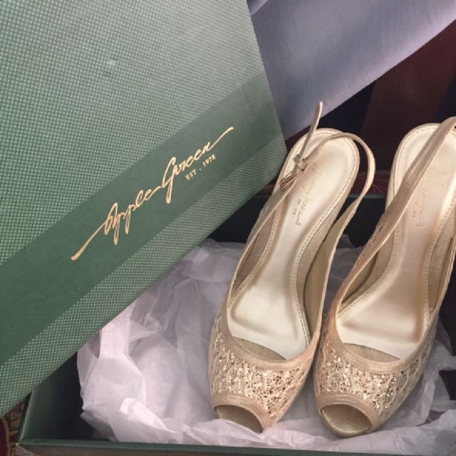 Apple green heels deals