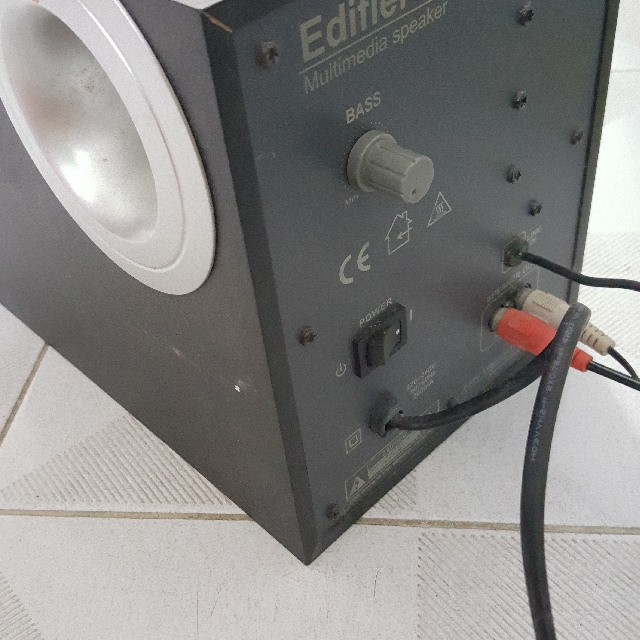 Edifier M1310 Speaker, Audio, Soundbars, Speakers & Amplifiers on Carousell