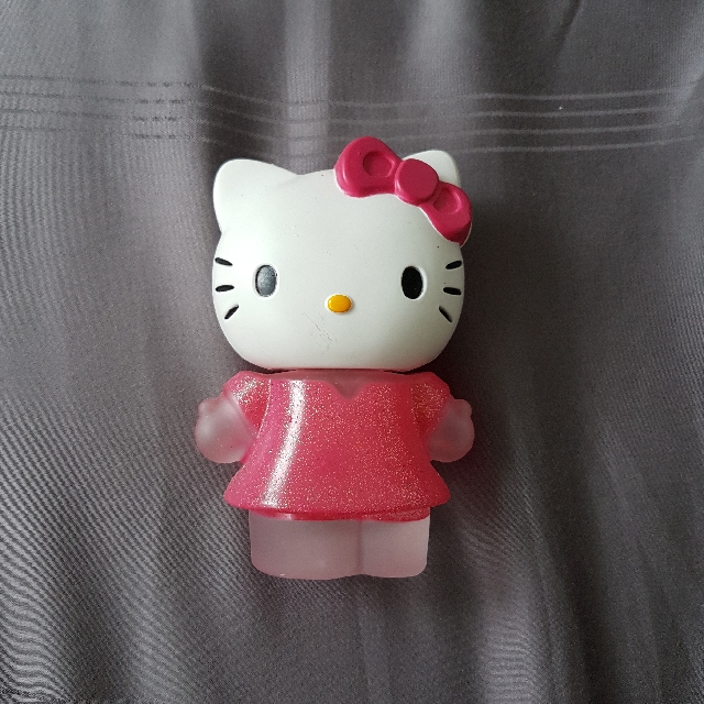 Hello Kitty Bottle, Furniture & Home Living, Home Decor, Vases ...