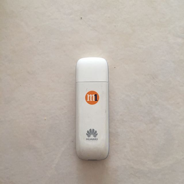 Huawei E153 M1 Wifi Dongle USB Stick, Computers & Tech, Parts