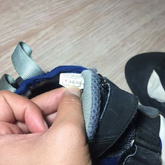 Madrock M5 Girls Climbing Shoe Sports Equipment Sports Games Water Sports on Carousell