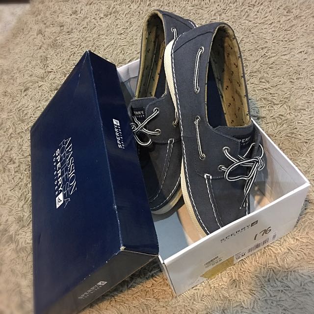 Sperry Top Sider (size 10) Navy color 
