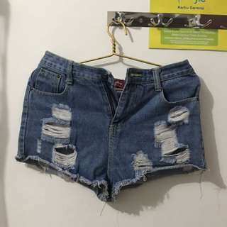 jeans pendek