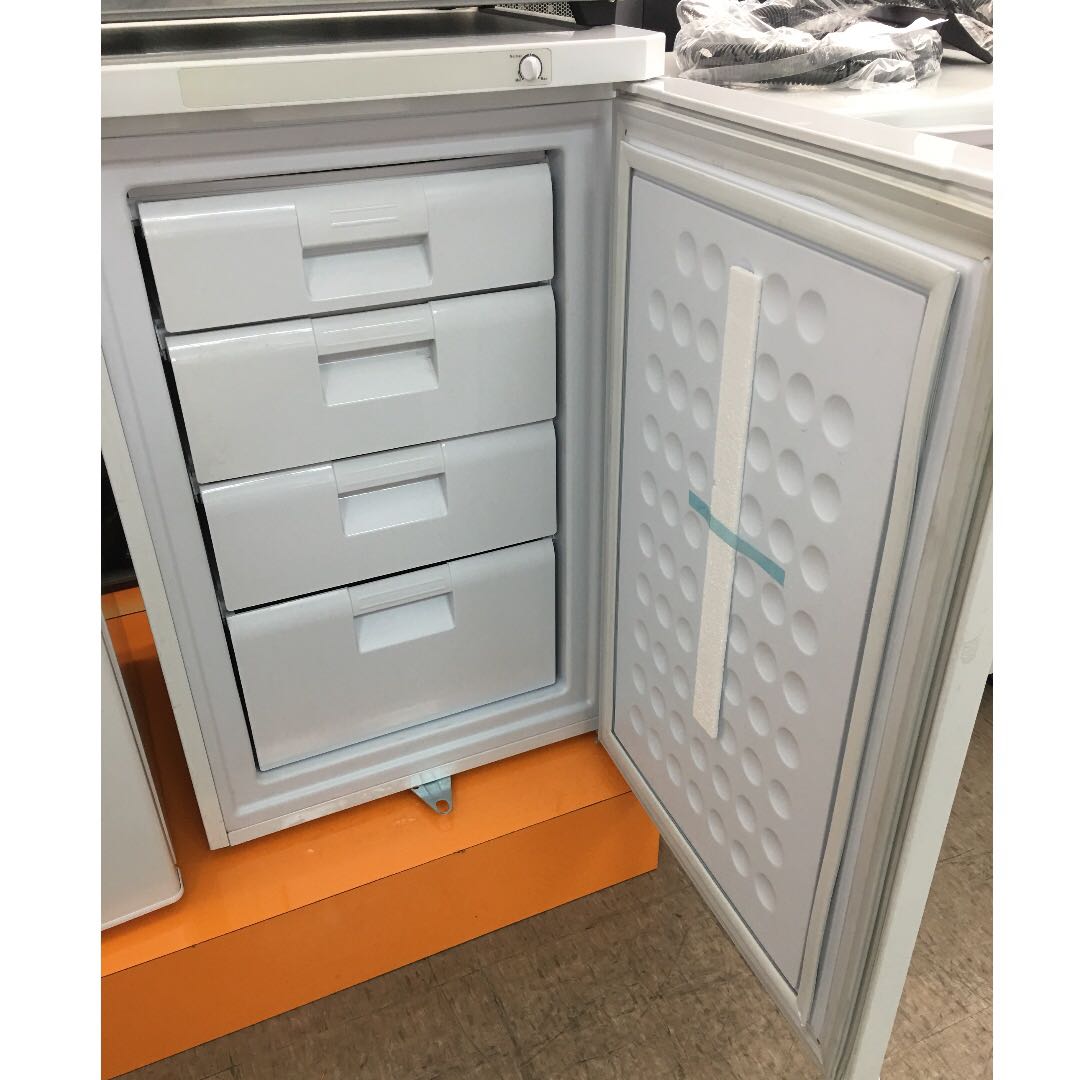 Farfarlla Upright Freezer 120L + FREE DELIVERY, TV & Home Appliances