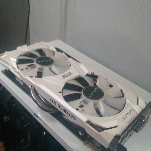 Gtx 950 store exoc white