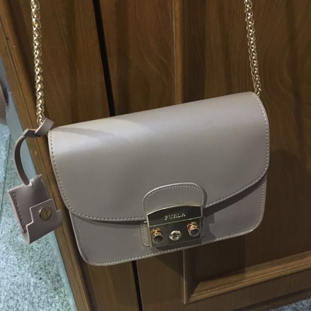 TURUN HARGA Furla Metropolis Mini Cream Not Authentic Fesyen