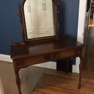 Vanity Desk With mirror And Bench