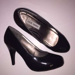 fairview mall steve madden